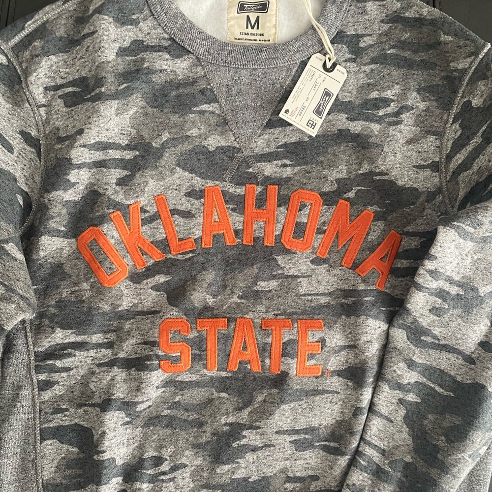 Brand new with tags men’s crew neck sweatshirt
